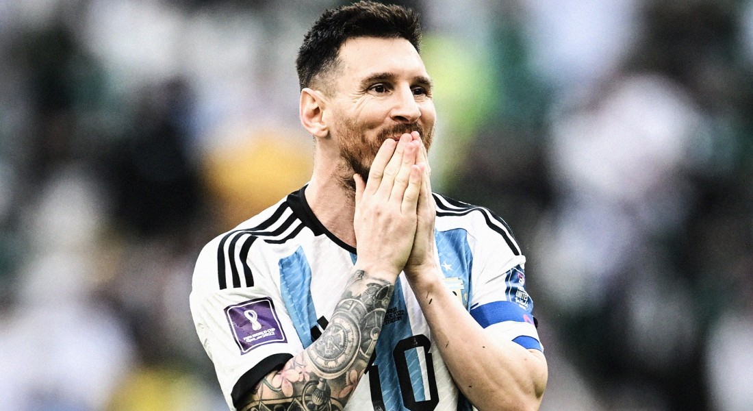 英勇的梅西拯救了阿根廷队的世界杯，而墨西哥队的战术调整并不到位